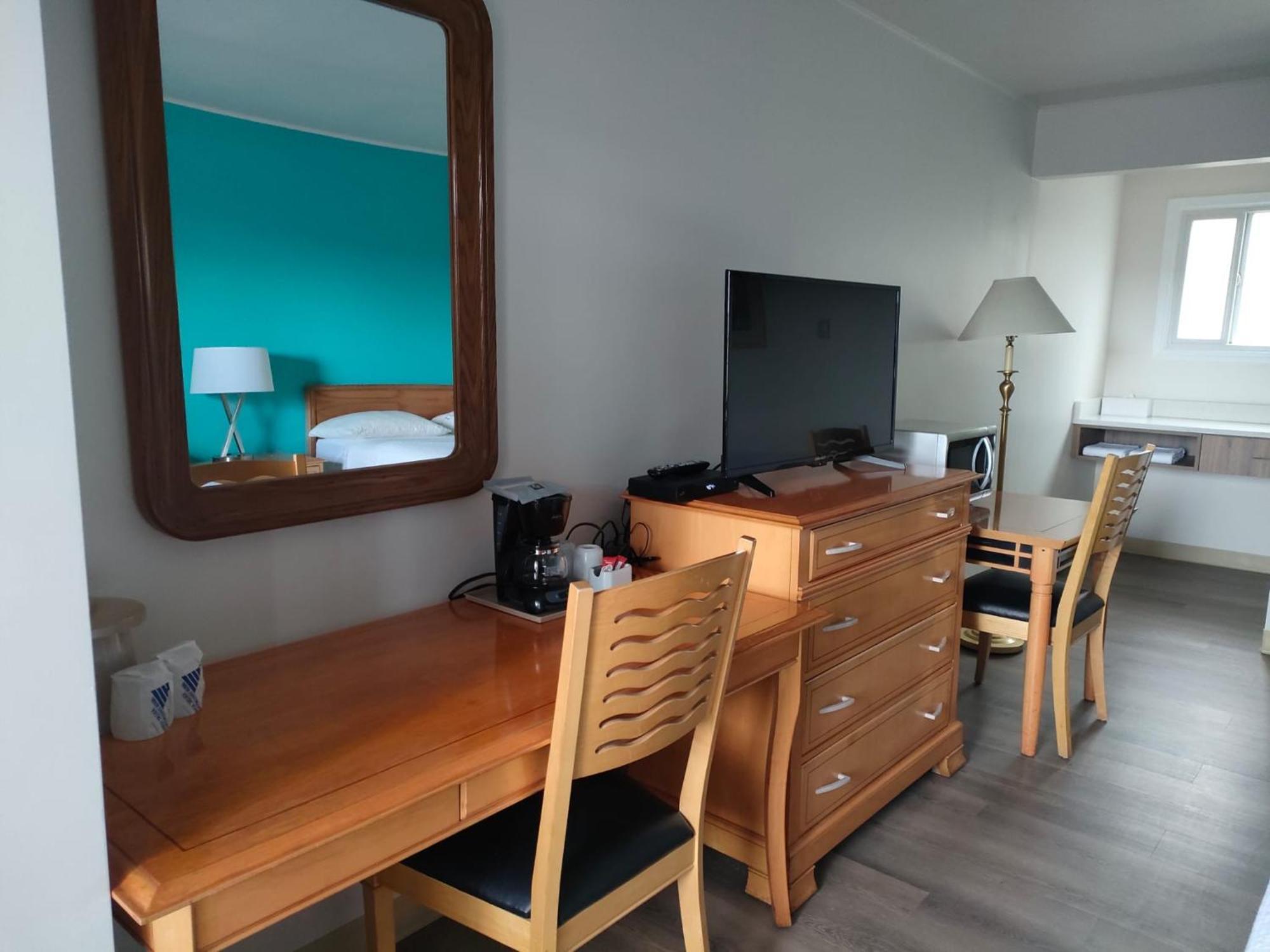 Tara Vista Inn Hinton Extérieur photo